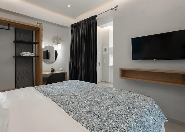 Captain\'S Seafront Apartments