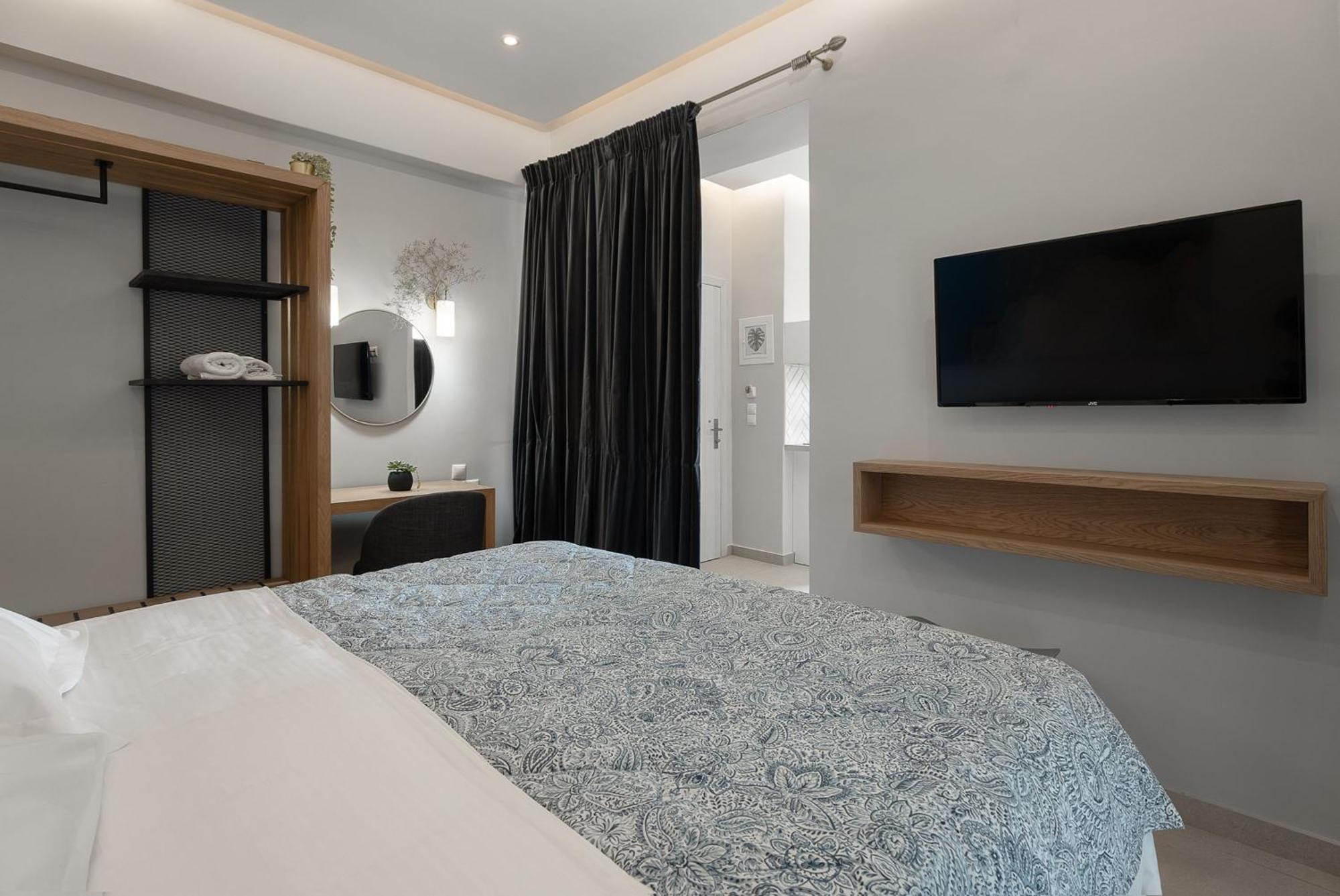 Captain's Seafront Apartment *